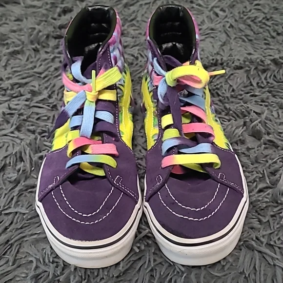 Shoes - Picture 3 of 4